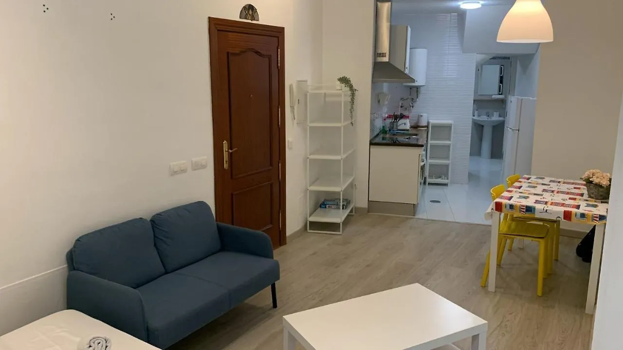 Lägenhet Estupendo Estudio Al Lado De Plaza La Merced Málaga